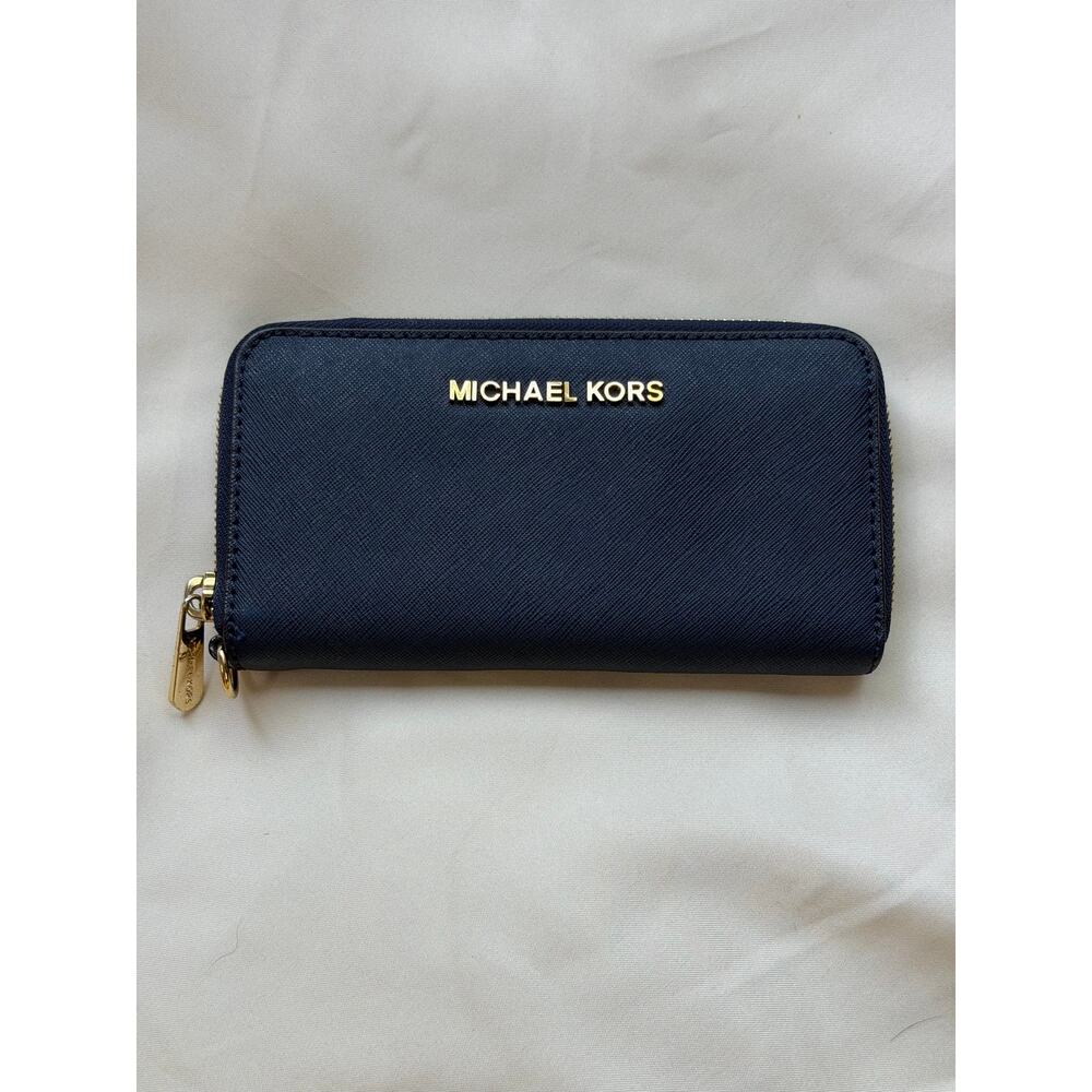 MICHAEL KORS Navy Blue Saffiano Leather Zippered Wallet 7” x 4”